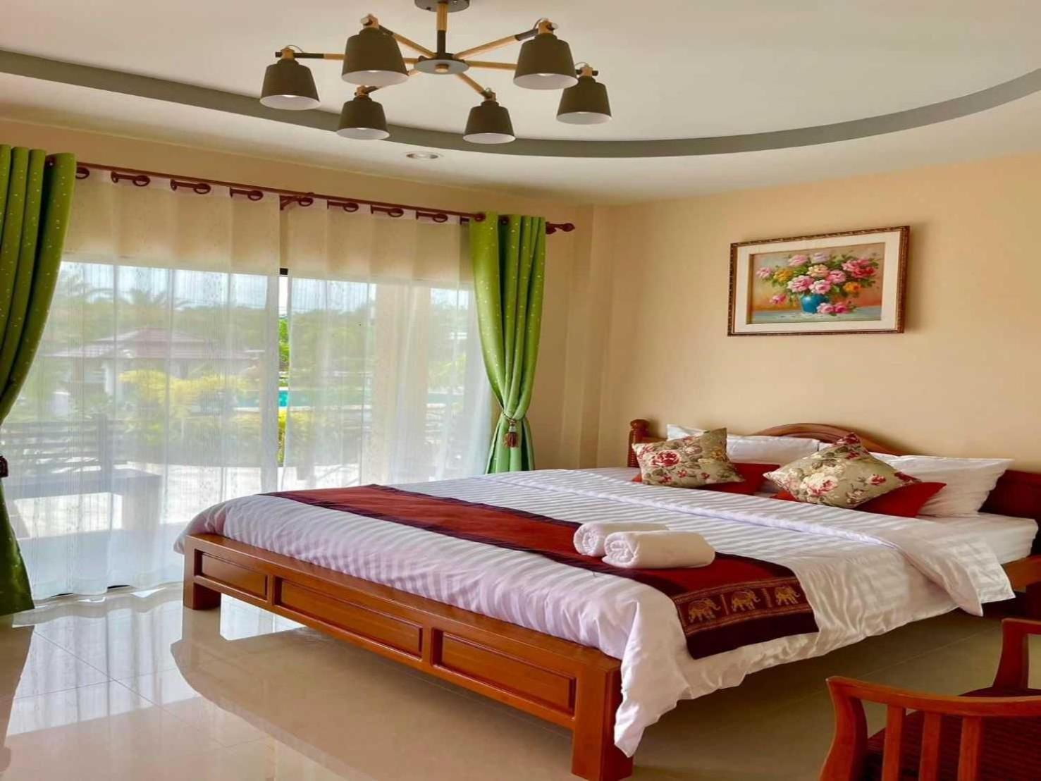 Capital O 75518 Baan Rose Resort Ao Luk Zewnętrze zdjęcie