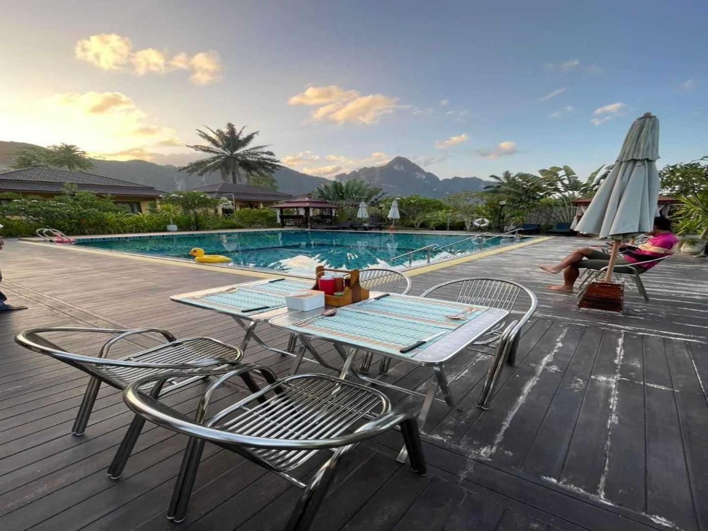 Capital O 75518 Baan Rose Resort Ao Luk Zewnętrze zdjęcie