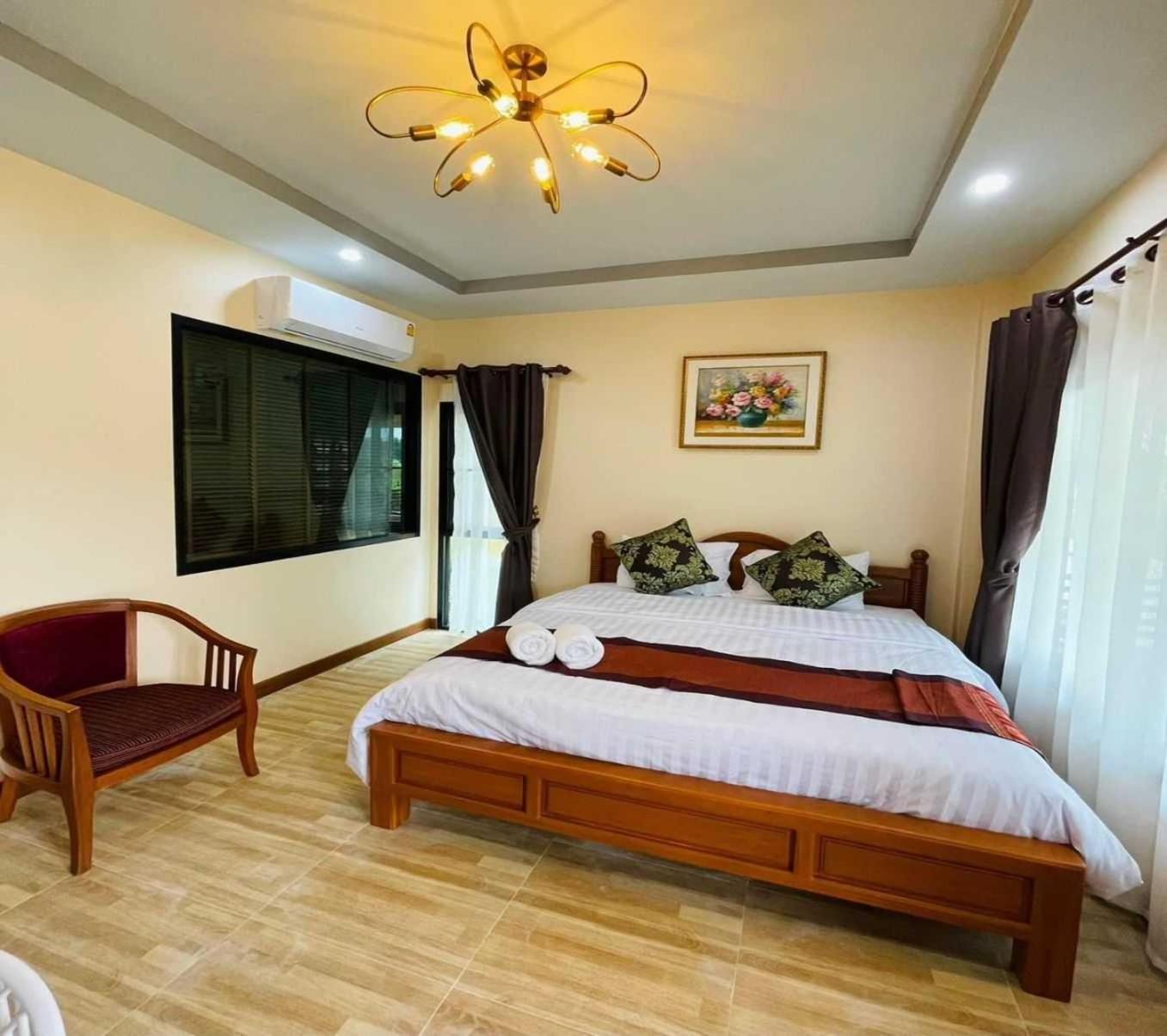 Capital O 75518 Baan Rose Resort Ao Luk Zewnętrze zdjęcie